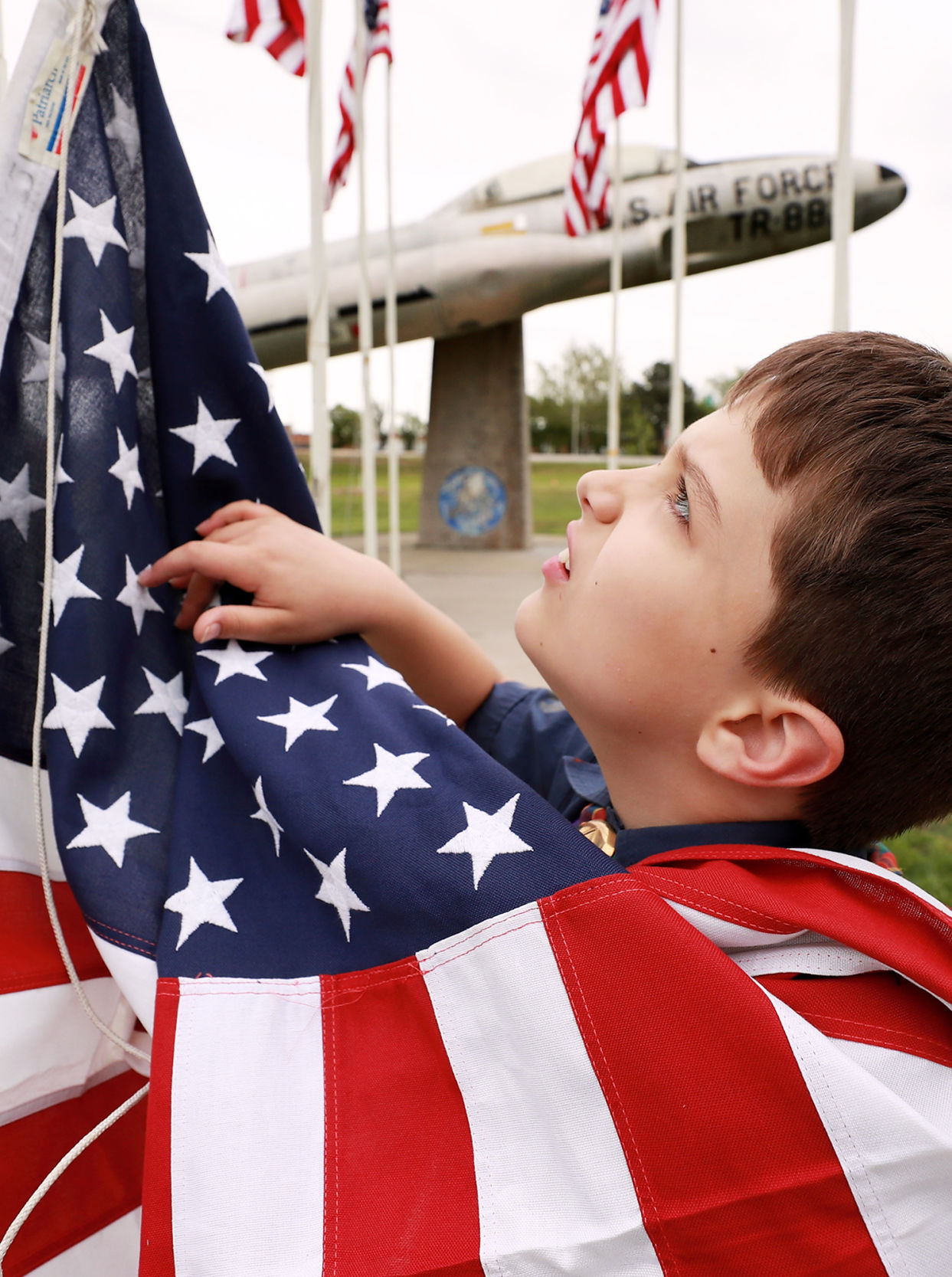 052519_MemFlags001_bjs.JPG